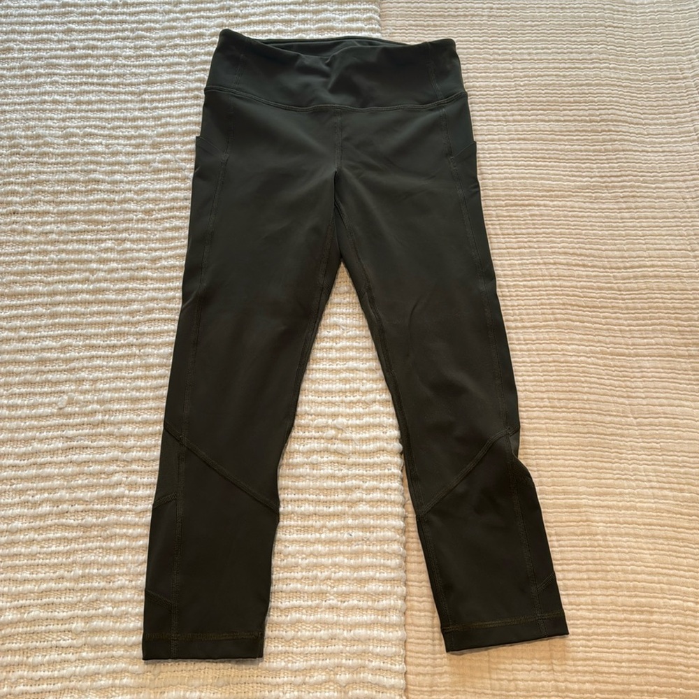 Lululemon crop leggings